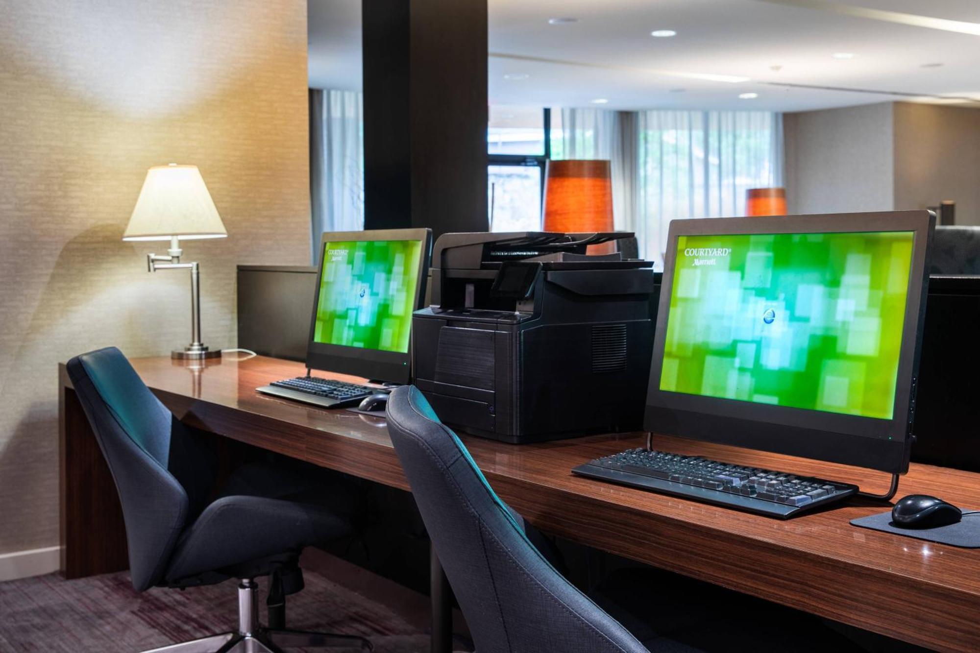 Courtyard By Marriott Denton Hotel Kültér fotó